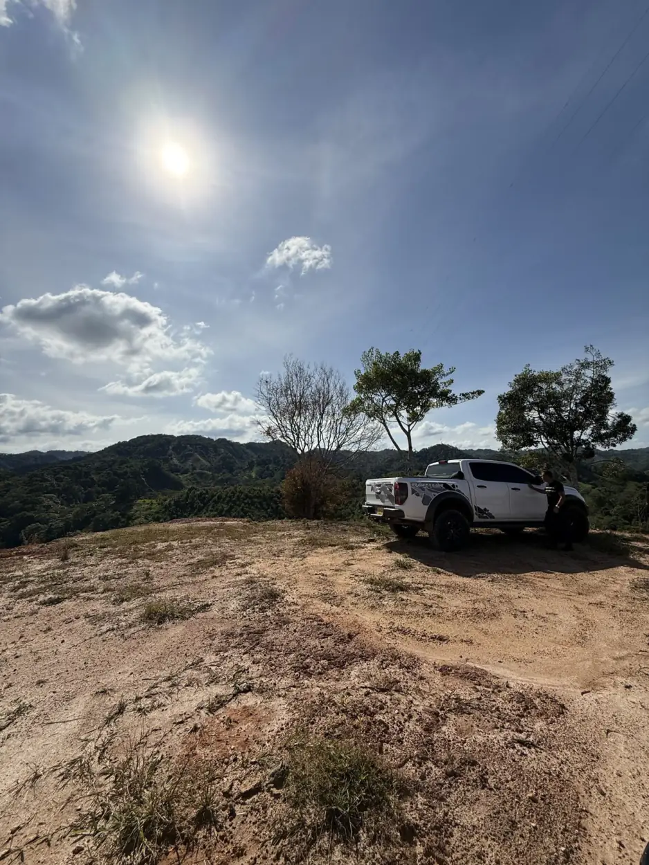 Vista del cañón del río Claro desde los lotes de La Riviera, en San Luis, Antioquia